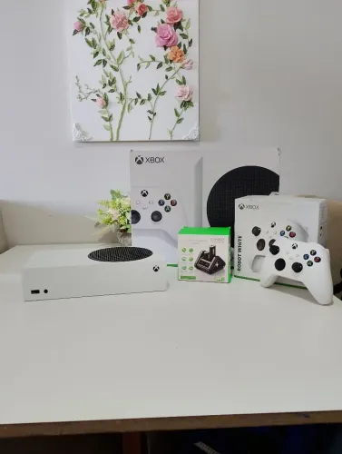 Xbox Séries S novinho