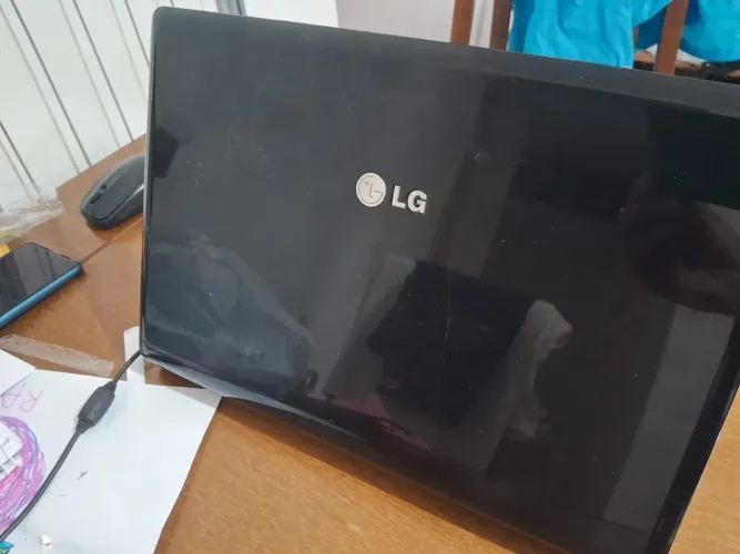 Notebook LG I3 8GB de RAM HD 500GB