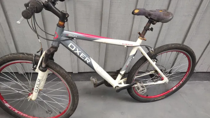 Vendo uma bicicleta aro27