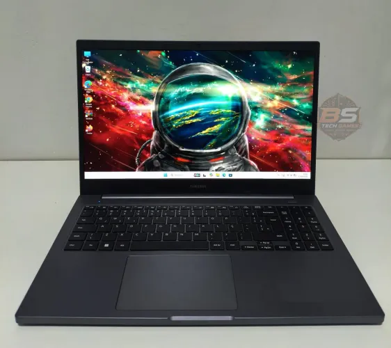 Samsung i3 11° Geração / SSD: 256 GB (NVME) / Tela: 15/6 FULL HD / Com garantia da Loja 