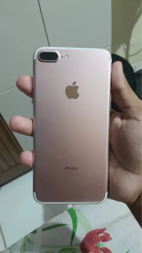Vendo IPHONE 7 plus tudo funcionando perfeitamente 128gb bateria 100%