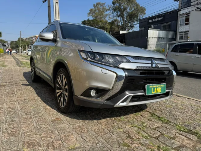 Mitsubishi Outlander HPE-S 3.0 V6 4X4 5P Aut. 2022