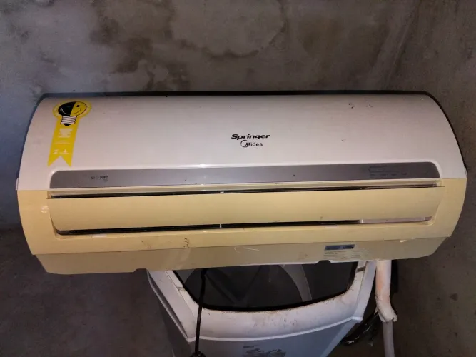 Evaporadora Springer Midea convencional 9 mil btus
