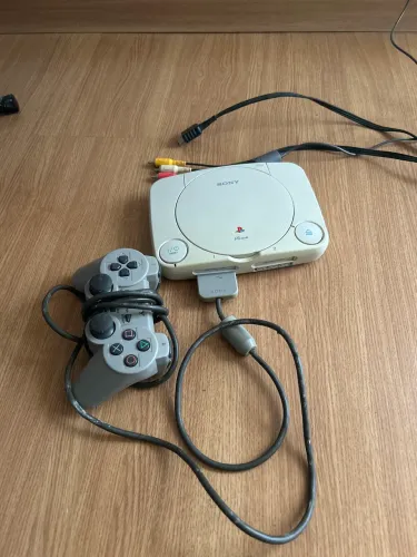Playstation 1 - slim 