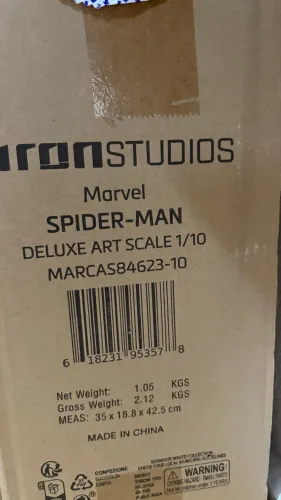 Iron studios venom e spider man deluxe  - cada 