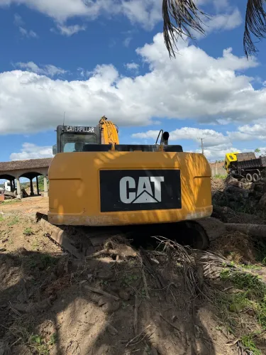 Alugo escavadeira hidráulica 22ton