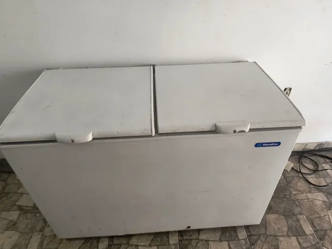 Freezer metalfrio