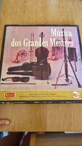 Coleção VINIL completa, com caixa e guia. Mestres da música clássica