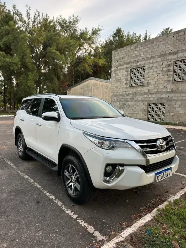 Toyota Hilux SW4 SRV 4X2 2.7 Flex 16V Aut. 2019