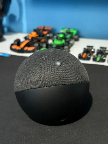 Kit Alexa Echo Dot + Lâmpada Inteligente + Tomada Inteligente NEO, também vendo so a Alexa