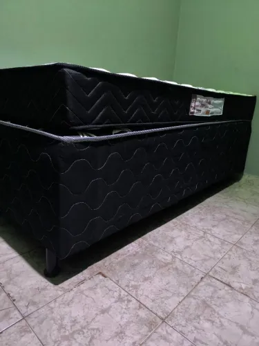 Vende se cama box com o colchão