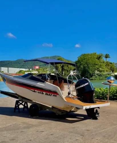 LANCHA DART 200 PLATAFORMA ESTENDIDA