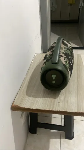 BOOMBOX 3 semi nova 