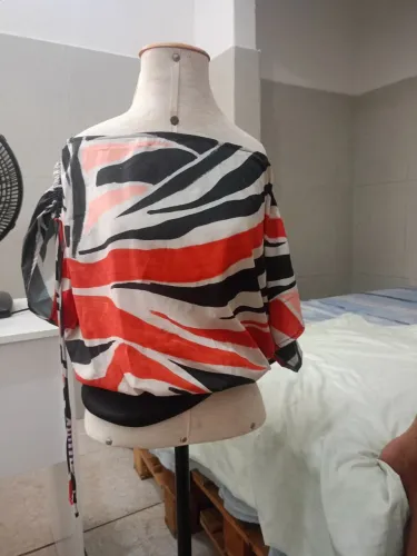 Roupas com bom estado de uso