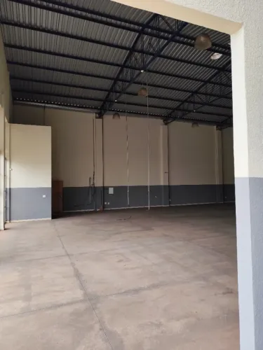 Alugo barracão 459 m² Av. Colombo Sarandi