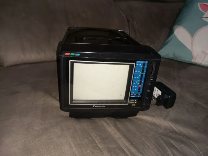 Tv Peconic 5' Polegadas portatil