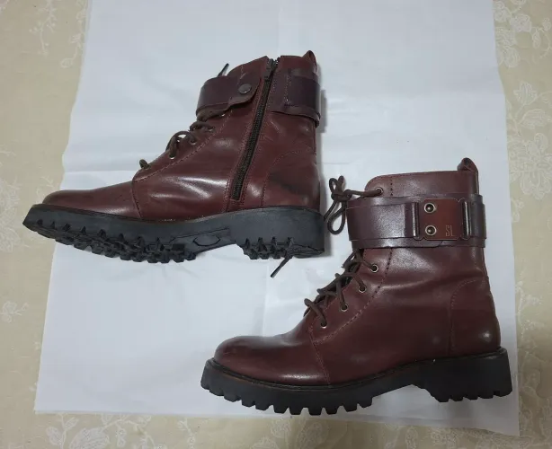 Bota coturno Santa Lolla 36