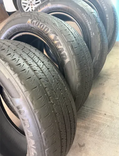 4 pneus 255/55/20 wrangler Goodyear usado