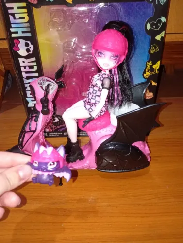 Monster high Draculaura scooter