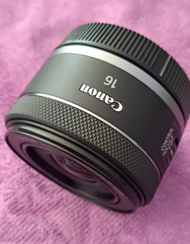 Canon Lente RF16 mm F2.8 STM