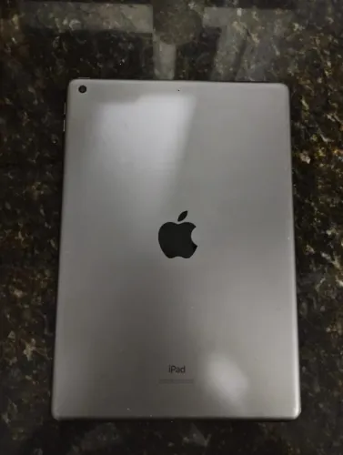 iPad geração 9 - 64g