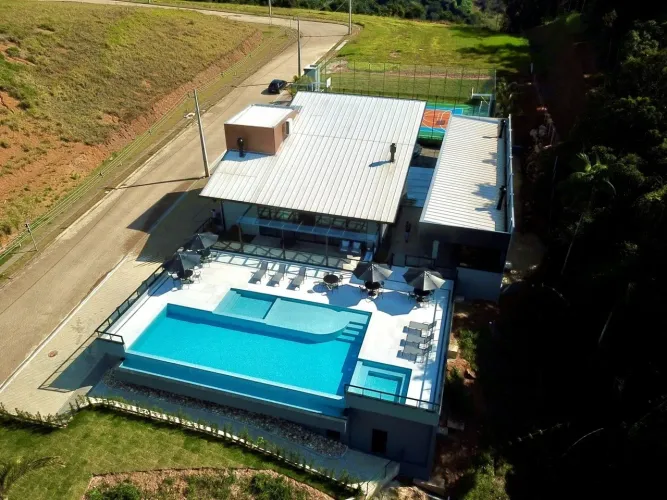 TERRENO A VENDA NO CONDOMINIO RESERVA CLUB EM BRUSQUE