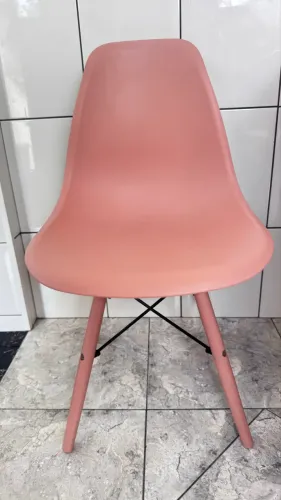 CADEIRA ROSA 