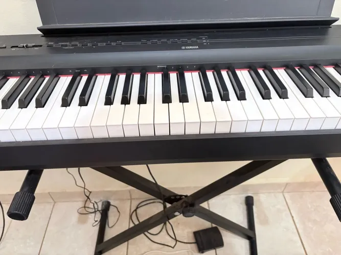 Piano Digital Yamaha P-125a Preto P125 Com Pedal E Fonte 127v-USADO