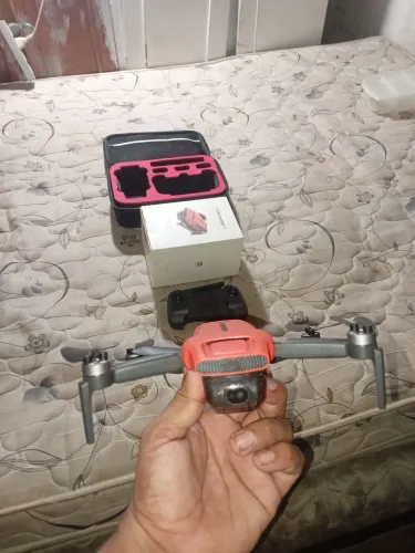 Drone fimi x8 mini grava em 4k 8km de distância mas beg de transporte