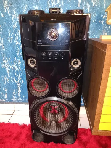 Caixa de som LG xboom 