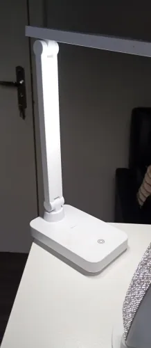 LUMINÁRIA PORTÁTIL COM CARREGADOR