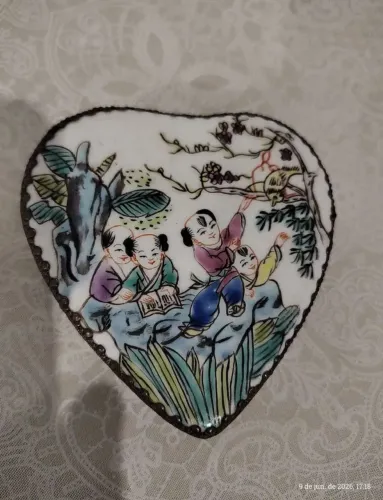 Porta jóia vintage chinês formato coração