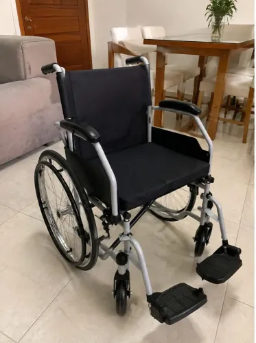 CADEIRA DE RODAS HEALTH CLEAN