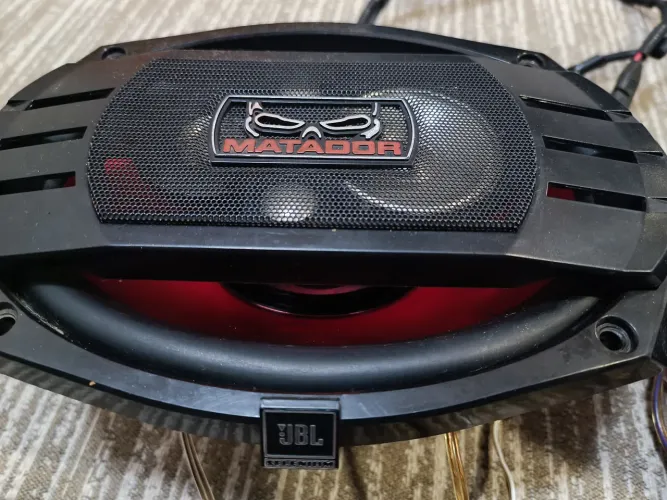 JBL Matador 69PE3TA 6x9 80W RMS (800W Peak)<br>Par JBL 52V2