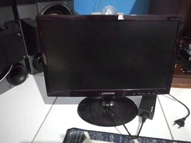 Monitor Samsung 19 polegadas