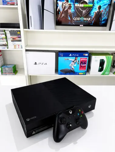Xbox One Fat + GTA V