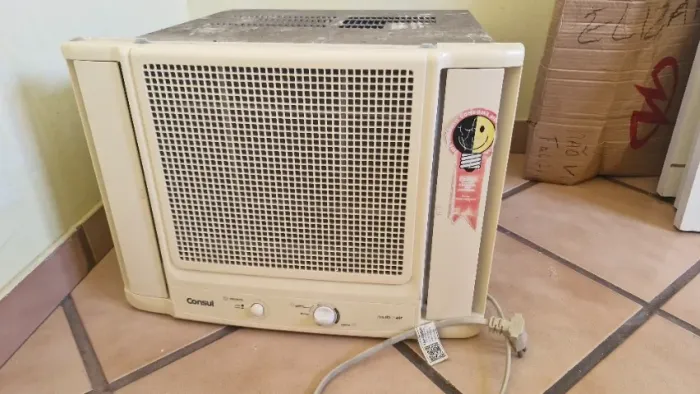 Ar-condicionado Consul de janela 10.000 btus