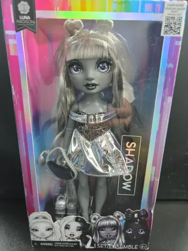 Rainbow High Shadow High Luna Madison- Grayscale 11? Fashion Doll. Grey Hair.