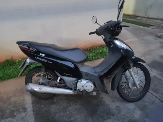 Vendo biz 125cc partida elétrica ano 2013!