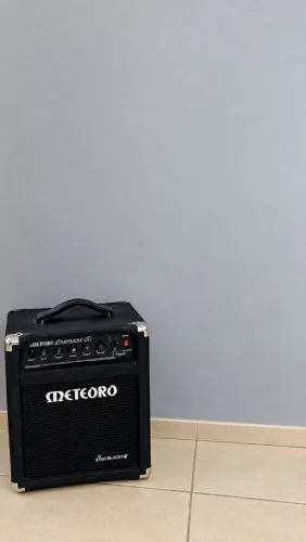 Amplificador meteoro starblack 8