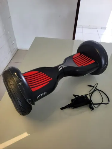 hoverboard Atrio Big Foot X com rodas de 10 polegadas.
