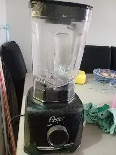 Liquidificador, usado poucas vezes.