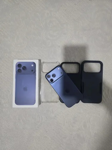 Vendo ou Troco Iphone 17 Pro Max Impecável e na Garantia 12x Sem Juros