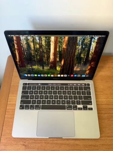 MacBook Pro 13 M1 8GB ram ssd 256GB