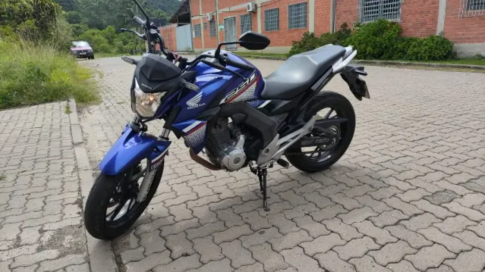 oportunidade! HONDA CB 250 TWISTER 2022 AZUL - IPVA 2026 Pago