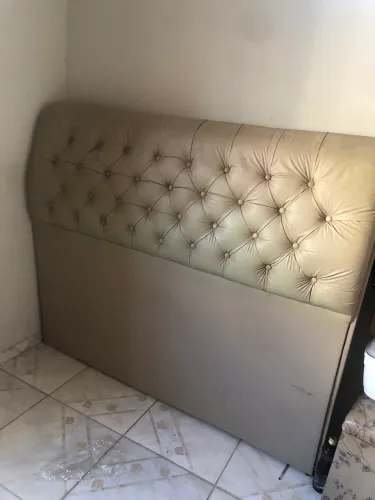 Cabeceira estofada box Queen