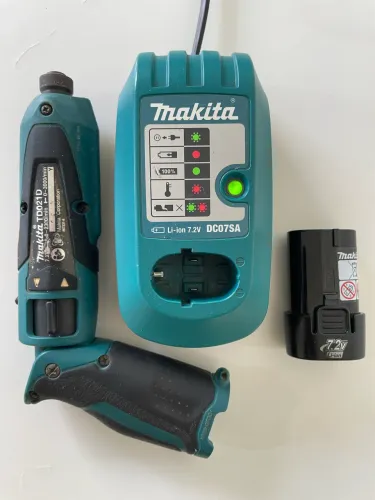 Parafusadeira dobrável Makita