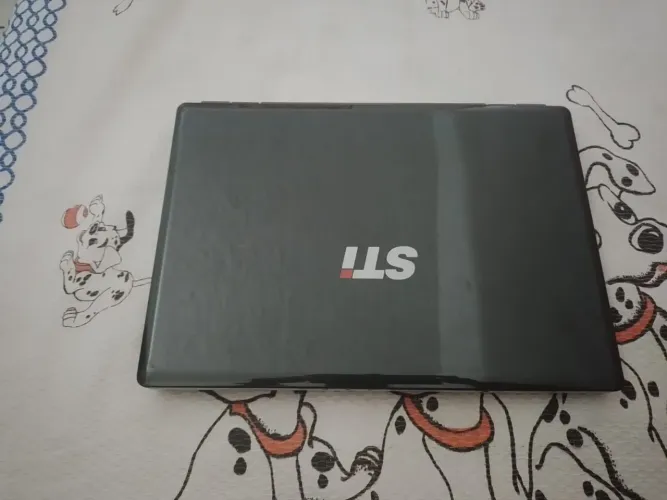 NOTEBOOK COM DEFEITO