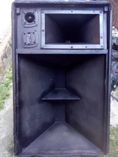Caixa de som modelo single box (KF)