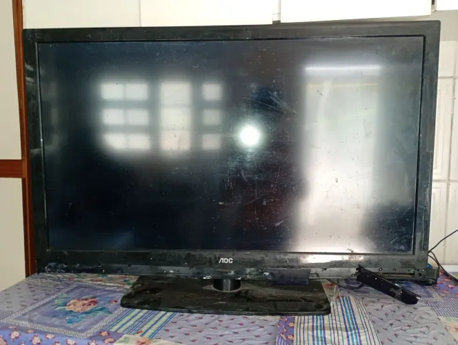Televisão AOC 42 polegadas